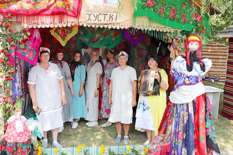 Узнали что предлагали зельвенцам и их гостям Крмашовыя лак